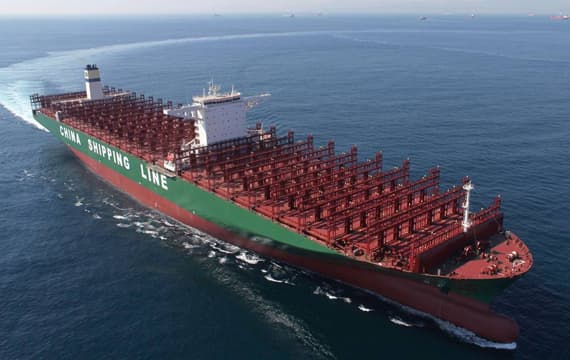 ميناء جدة الإسلامي يستقبل غدا أكبر ناقلة حاويات في العالم