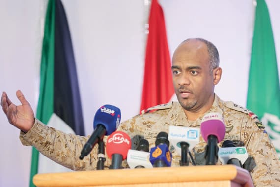 ميليشيات الحوثي «تتخبط» .. موالون ينشقون ويسلمون أنفسهم