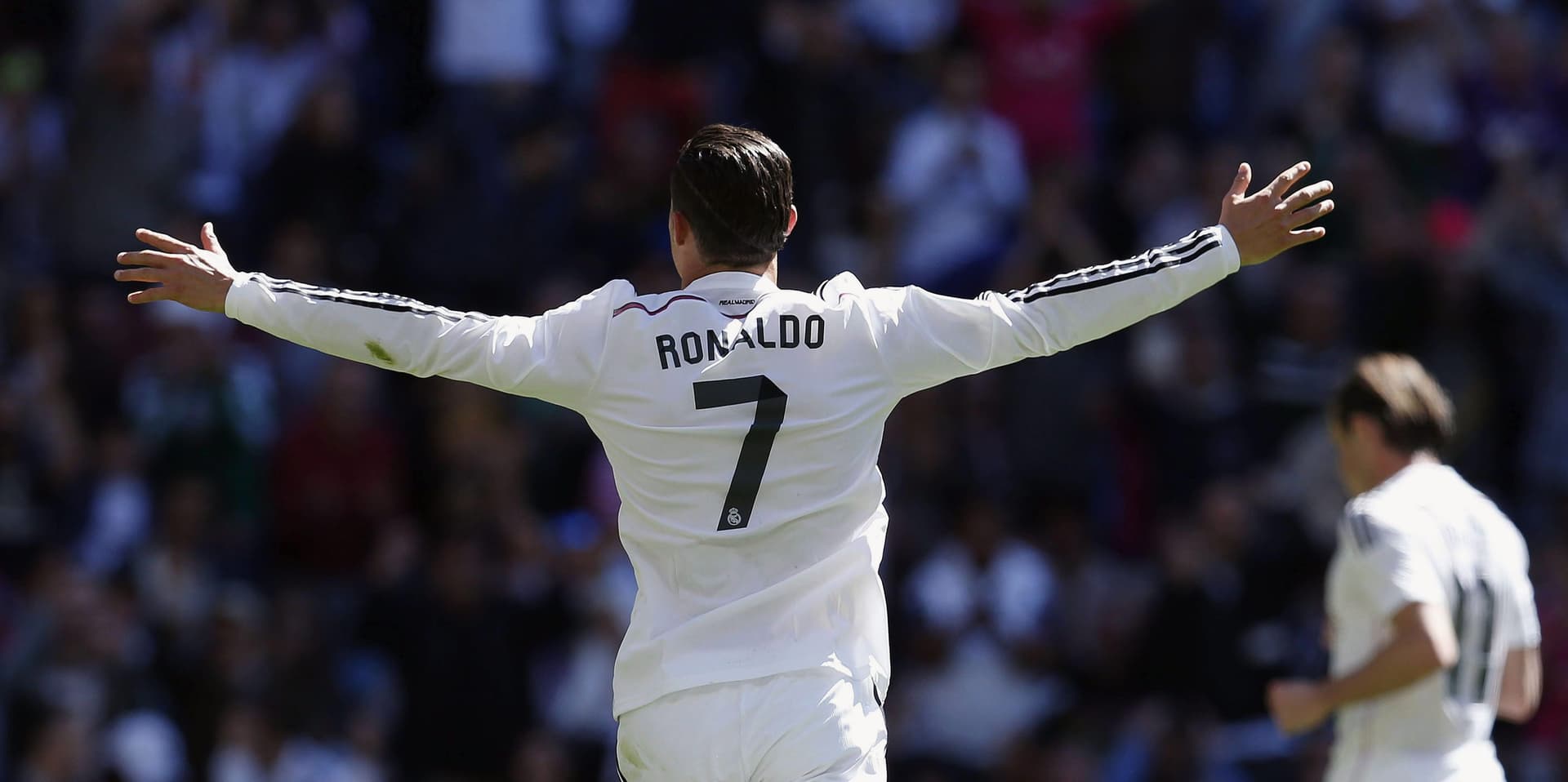 رونالدو يحرز خماسيته الأولى مع الريال