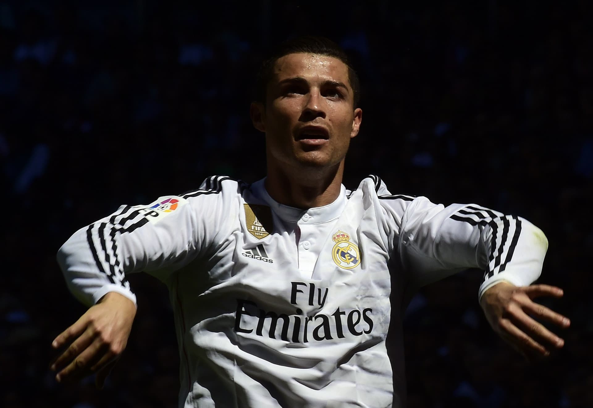 رونالدو يحرز خماسيته الأولى مع الريال