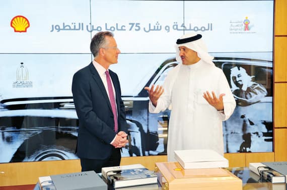 الأمير سلطان بن سلمان: المهرجانات الصيفية توفر
5500 فرصة عمل و11 مليار ريال عوائد اقتصادية متوقعة