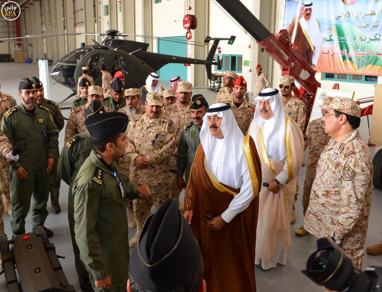 وزير الحرس الوطني يرعى افتتاح مطار خشم العان ومقر لواء طيران الحرس الوطني الأول