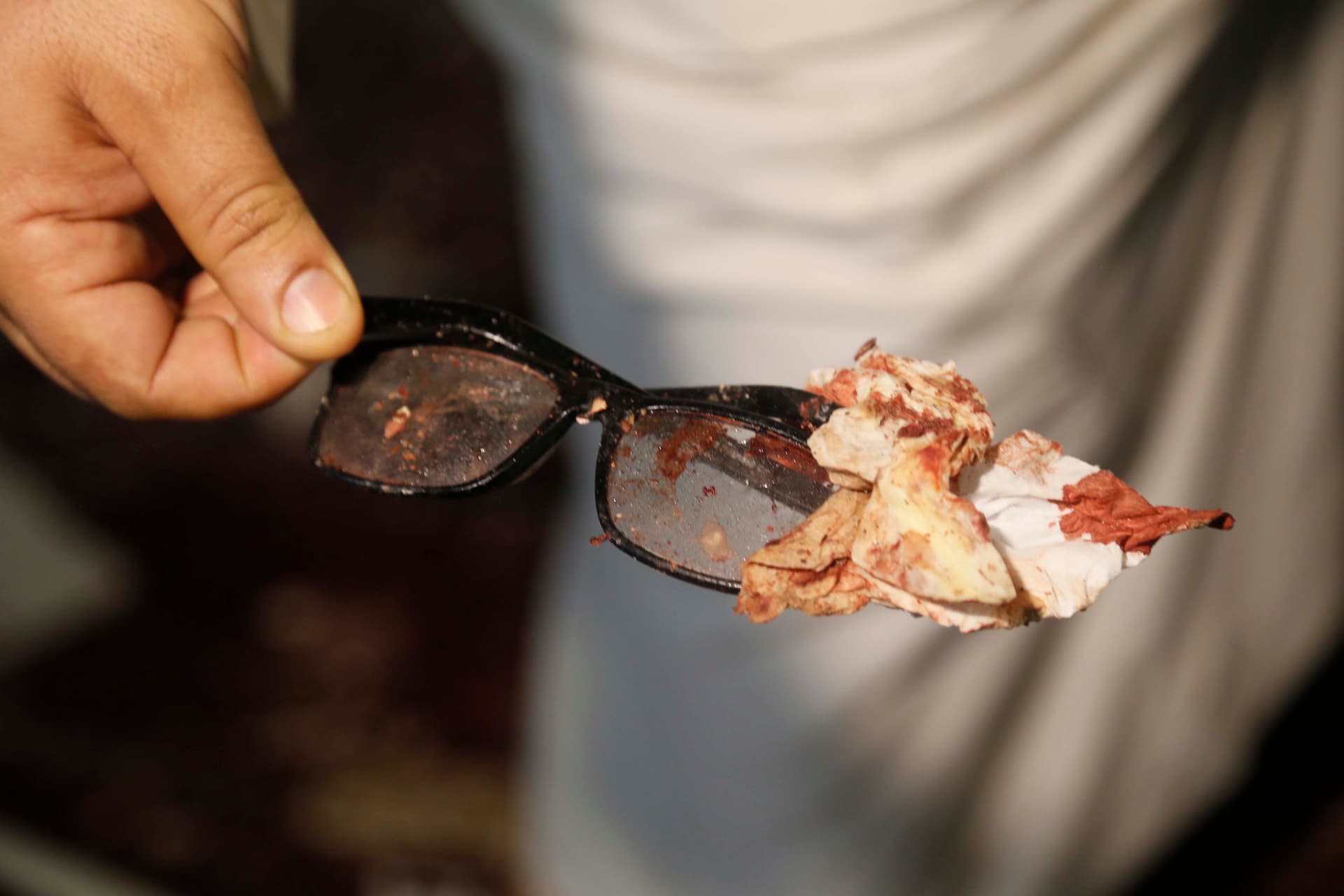 ولي العهد يوجه بسرعة توفير الإسعافات الأولية و الطبية لمصابي مسجد القديح