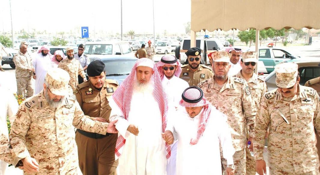 المفتي يزور لواء الخليفة عمر بن الخطاب للأمن الخاص بوزارة الحرس الوطني في الطائف