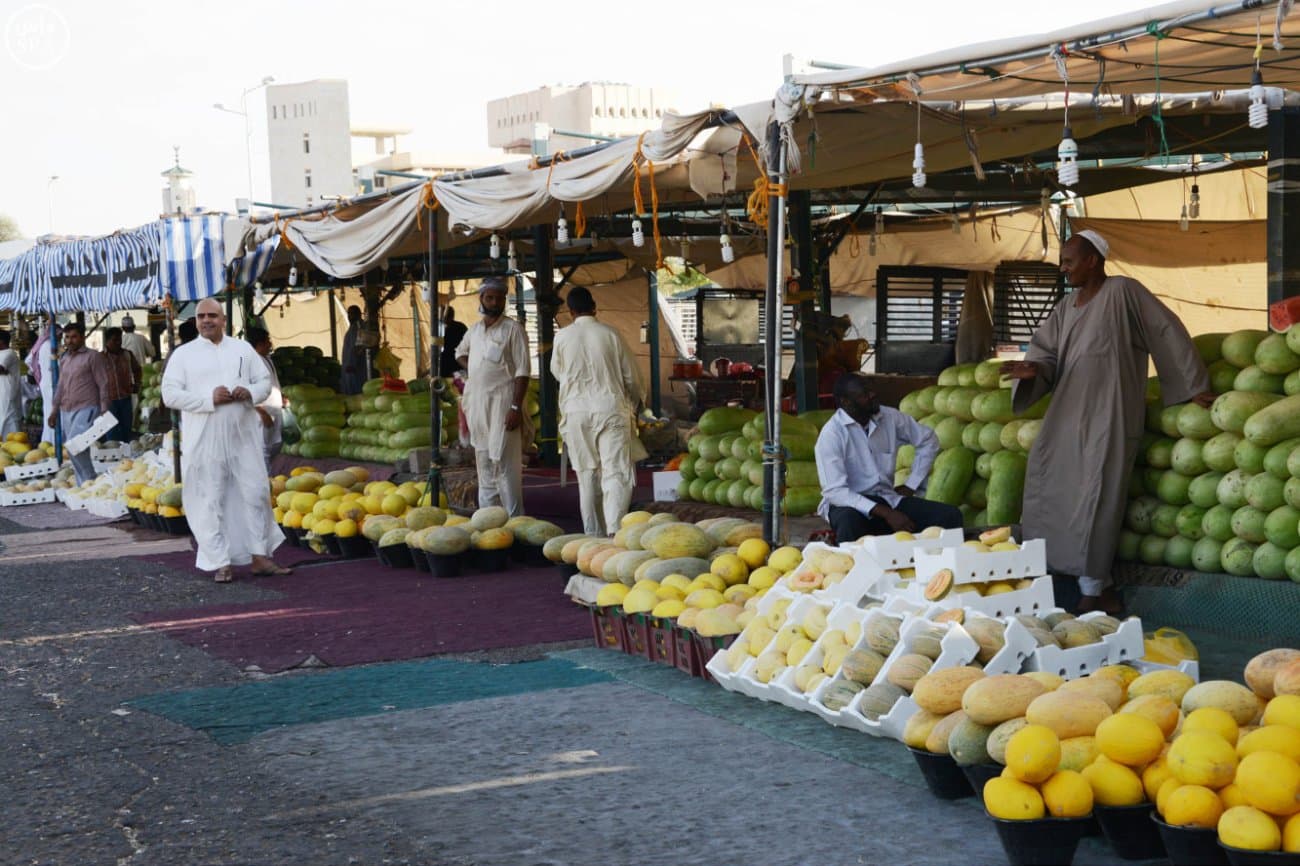قصة مصورة: أهالي حائل يستقبلون رمضان بـ "الثريد" و" والمقشوش" و"التمّن"
