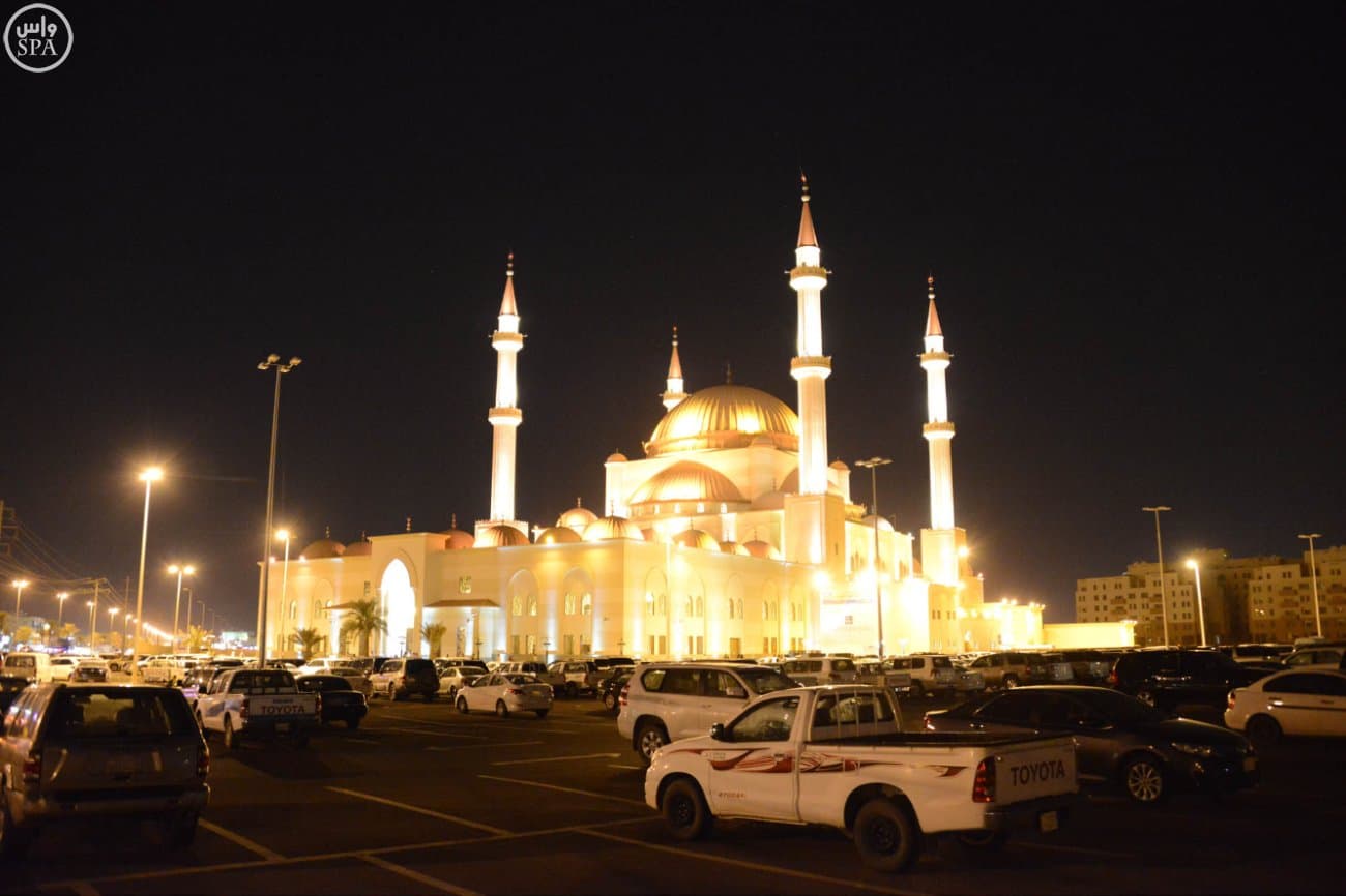 قصة مصورة: أهالي حائل يستقبلون رمضان بـ "الثريد" و" والمقشوش" و"التمّن"