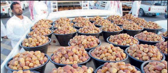 ارتفاع أسعار التمور في القصيم .. وكيلو السكري وصل إلى 100 ريال