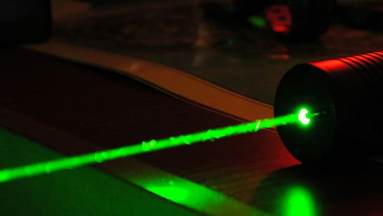 اليابان تختبر أقوى ليزر في العالم