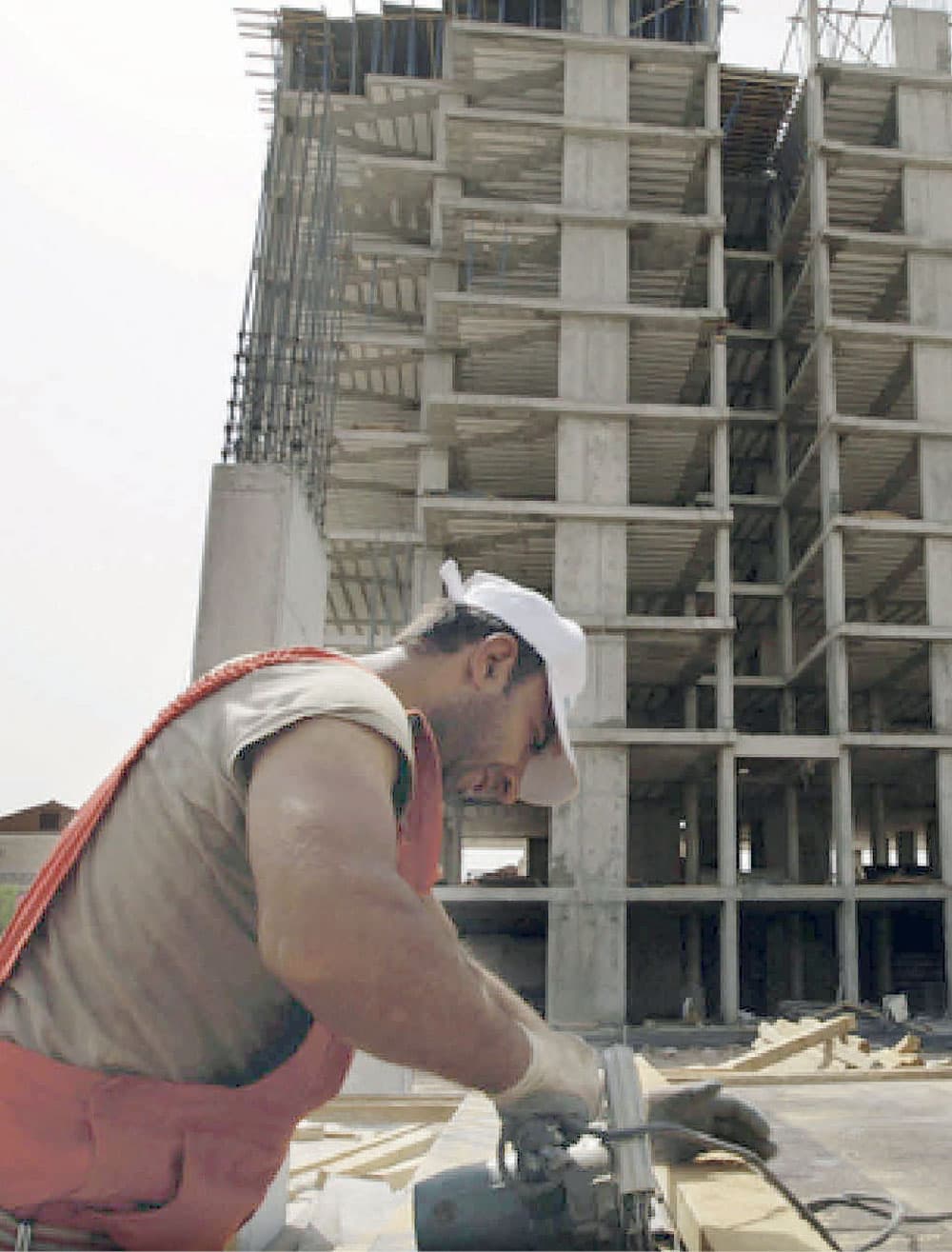 آلية جديدة لتصنيف المقاولين والمكاتب الهندسية