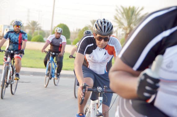 30 شابا ينشرون ثقافة الصحة في تبوك 
بالدراجات الهوائية