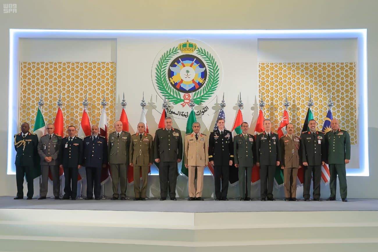 افتتاح " أعمال مؤتمر دول التحالف ضد تنظيم داعش الإرهابي " في الرياض