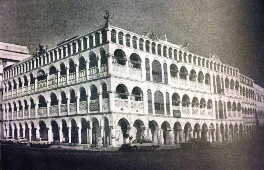 مكتبة الحرم المكي الشريف بدأت في القرن الأول وضمت نوادر المخطوطات