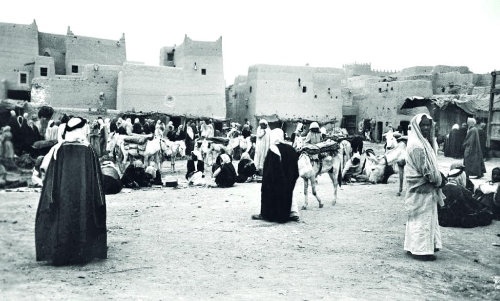 التاجر السمح ابن حسن .. تكفل بالعلم وأطعم الباحثين عن العمل