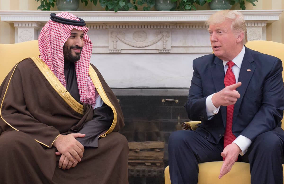 لقاء محمد بن سلمان وترمب: تأكيد على تعزيز العلاقات الاستراتيجية والعمل على ان تكون أقوى مما مضى