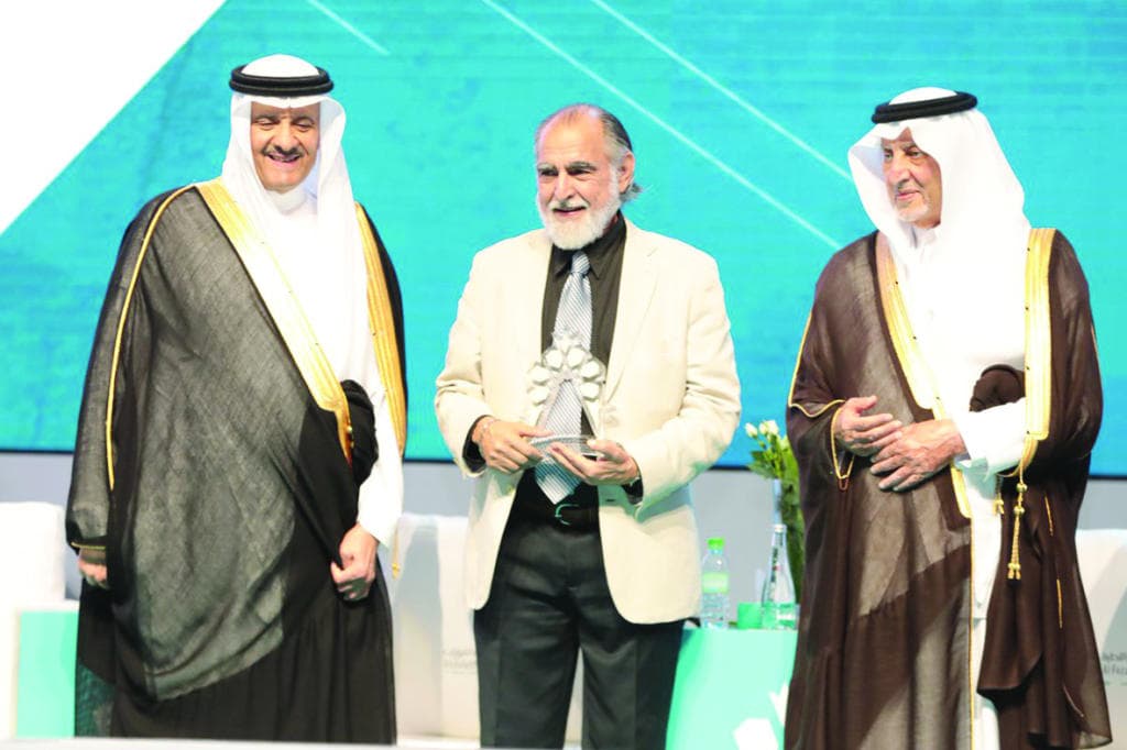 بناء الطين .. فن عمارة الأرض من صميم الأرض