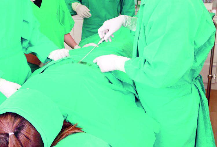 مراكز تجميل .. مواد محظورة وكوارث طبية تؤدي إلى الوفاة