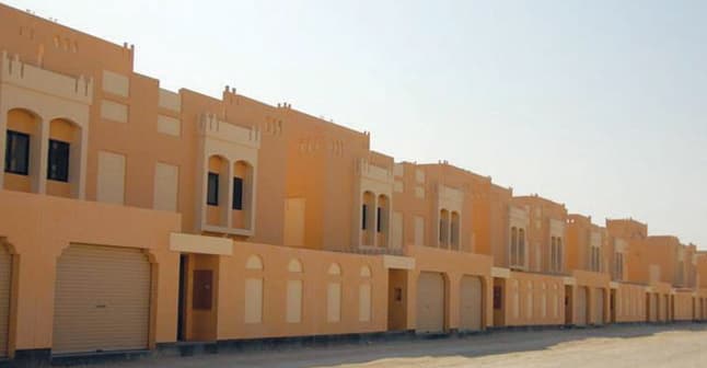 المعايير والاشتراطات الخاصة بالمباني السكنية والتجارية سيتم تحديدها لاحقا.