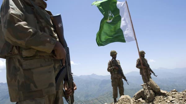 التحرشات الإيرانية تطال باكستان.. وإسلام أباد تحتج بشدة وتستدعي السفير