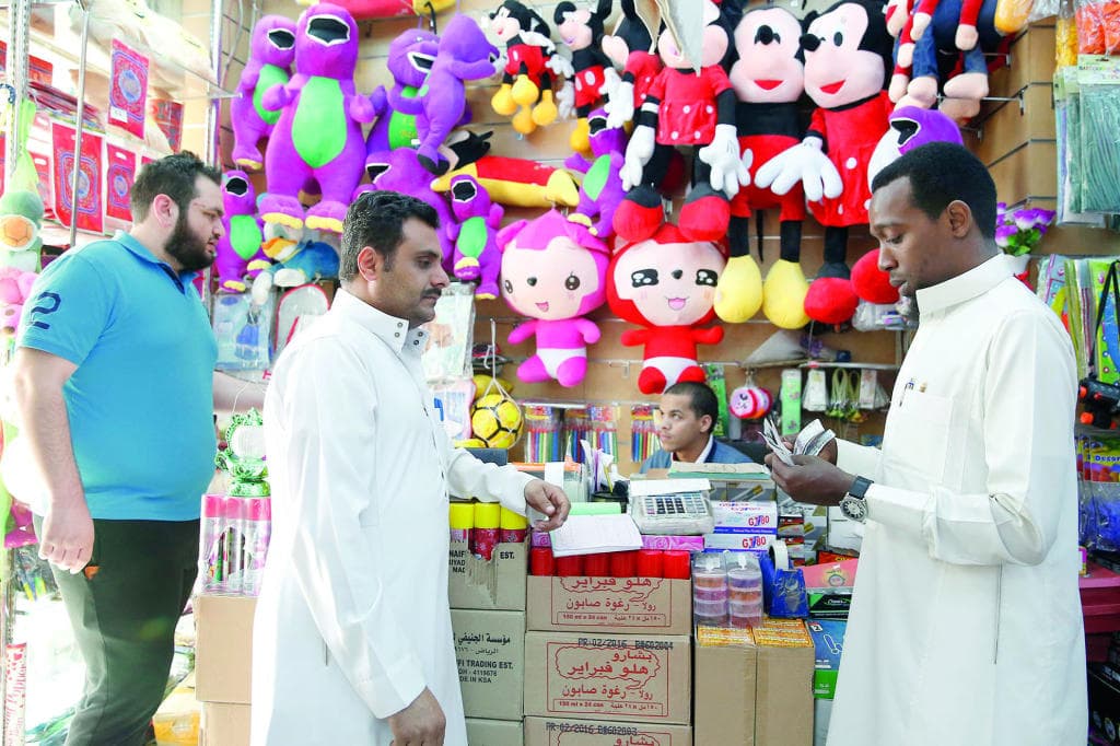 شارع آل سويلم .. من هنا يصدر الفرح للسعودية طوال 5 عقود