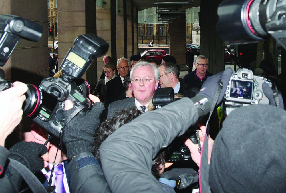 صفقات جانبية مع قطر تقود «باركليز» و4 تنفيذيين إلى العدالة