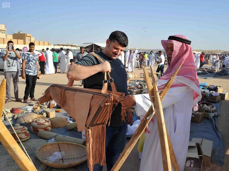 الأسواق الشعبية بالأحساء .. منارات اقتصادية واجتماعية بارزة