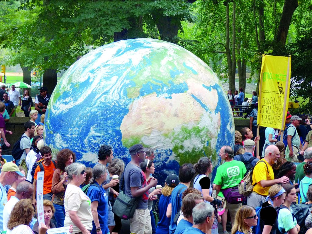 التراجع الأمريكي عن اتفاق باريس يقوي المدافعين عن البيئة