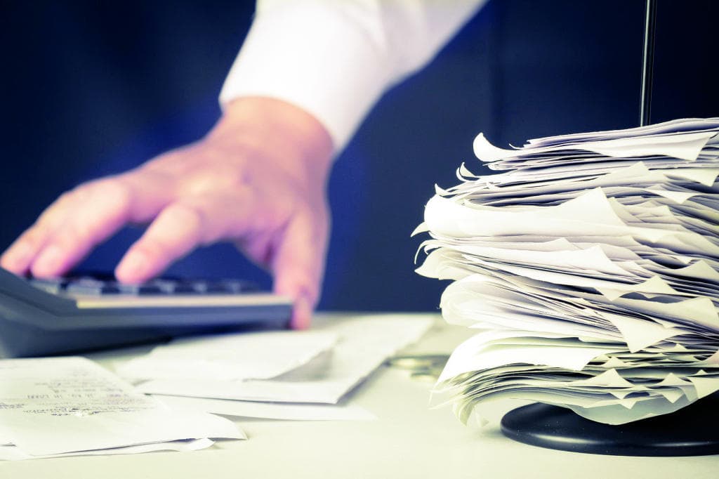 مفهوم وأحكام التزام التاجر بمسك
الدفاتر التجارية