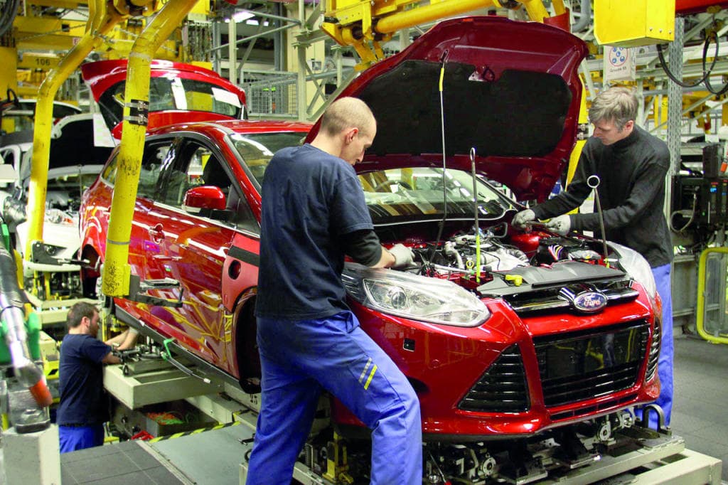 «السيارة النباتية».. عصر جديد في صناعة الأجزاء الداخلية للمركبات