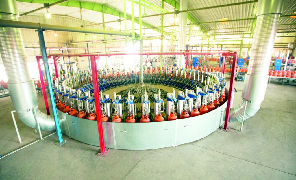 نظام توزيع الغاز .. 5 ملايين ريال غرامات المخالفين أو إيقاف النشاط