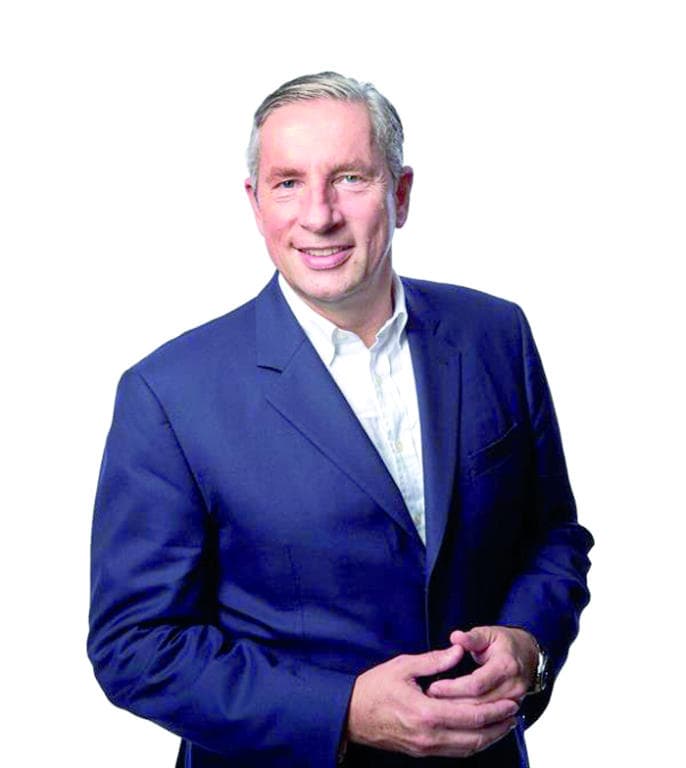 رئيس «نيوم» لـ"الاقتصادية": شرعنا في العمل .. والبداية من المطار