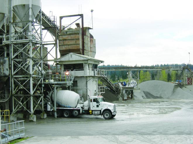 شركات أسمنت تدرس خيار الاندماج لخفض تكاليف الإنتاج والتشغيل