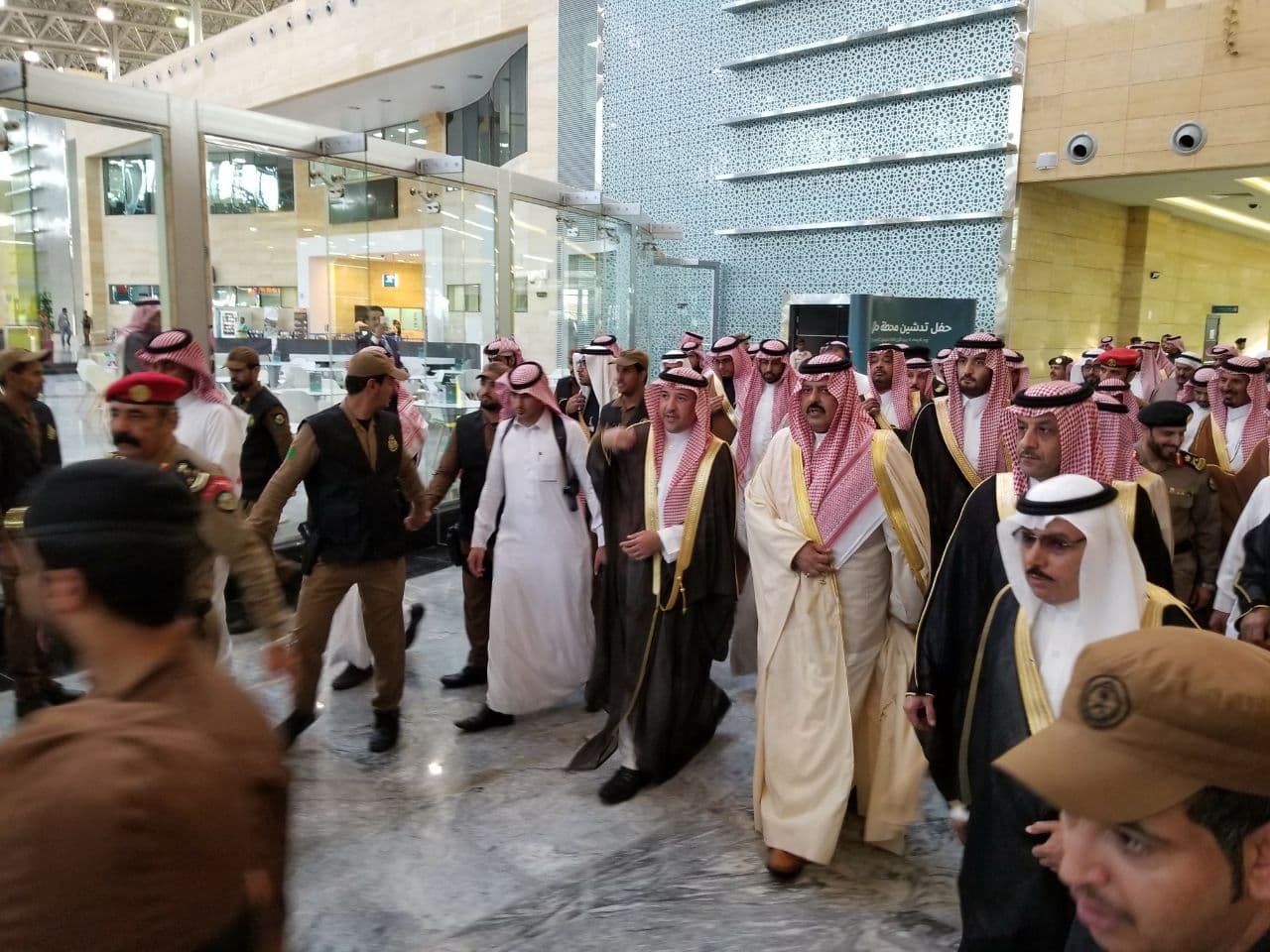 أمير حائل يفتتح محطة قطار"سار" في حائل 