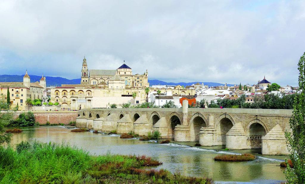 قنطرة قرطبة التي فاقت بها الأمصار