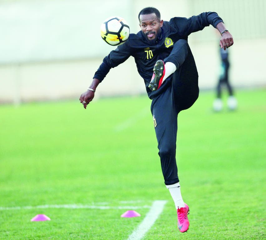 سهيل يلوح في النصر