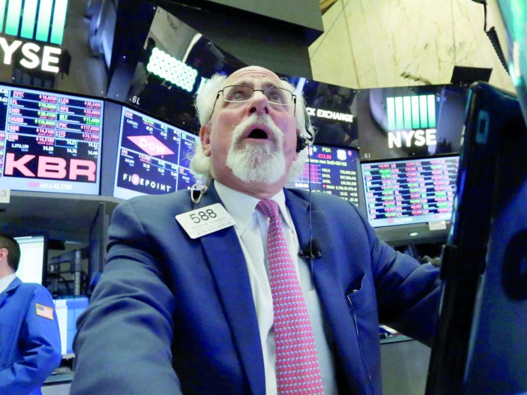 ترمب يعزز موقفه سياسيا مع انتعاش الاقتصاد