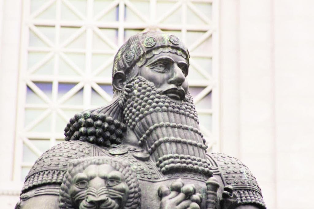 صناعة التأمين توظف شريعة حمورابي لضمان تدفق الرساميل