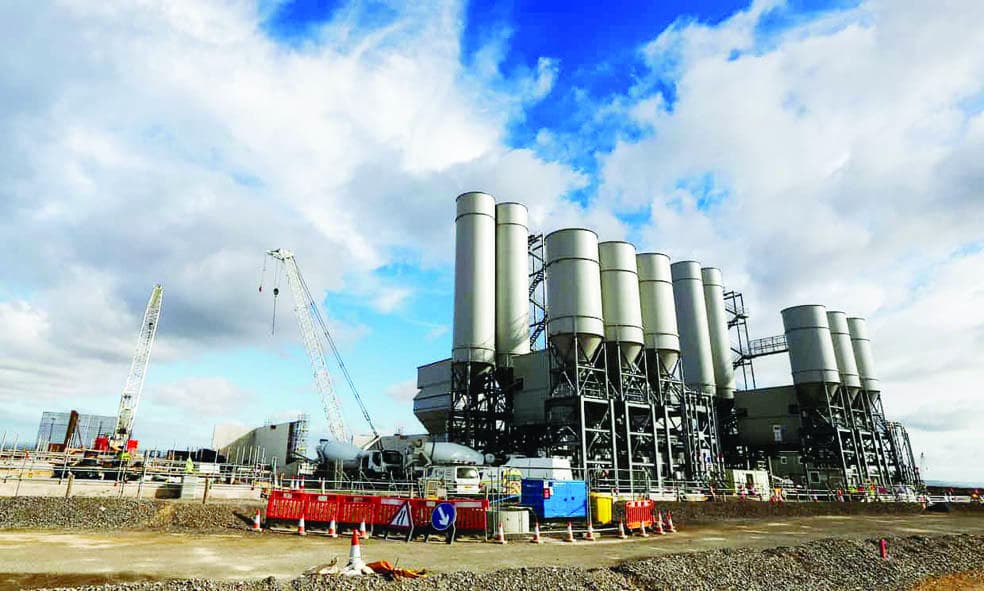 عودة بريطانيا إلى الطاقة النووية .. اضطرار أم خيار؟