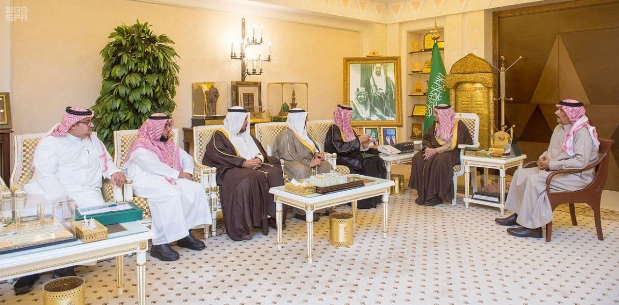 أمير القصيم يطالب "الإسكان" بتوزيع الوحدات الجاهزة على المحتاجين من المواطنين والمواطنات بسرعة
