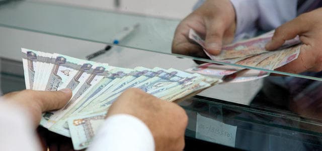 الإمارات والبحرين والكويت ترفع أسعار الفائدة بواقع 25 نقطة أساس