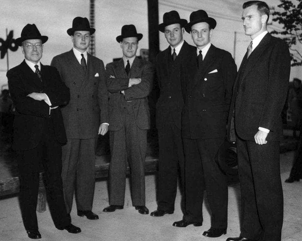 روكفلر.. حفيد أول ملياردير يضع نقاط الثروة على حروف السعادة