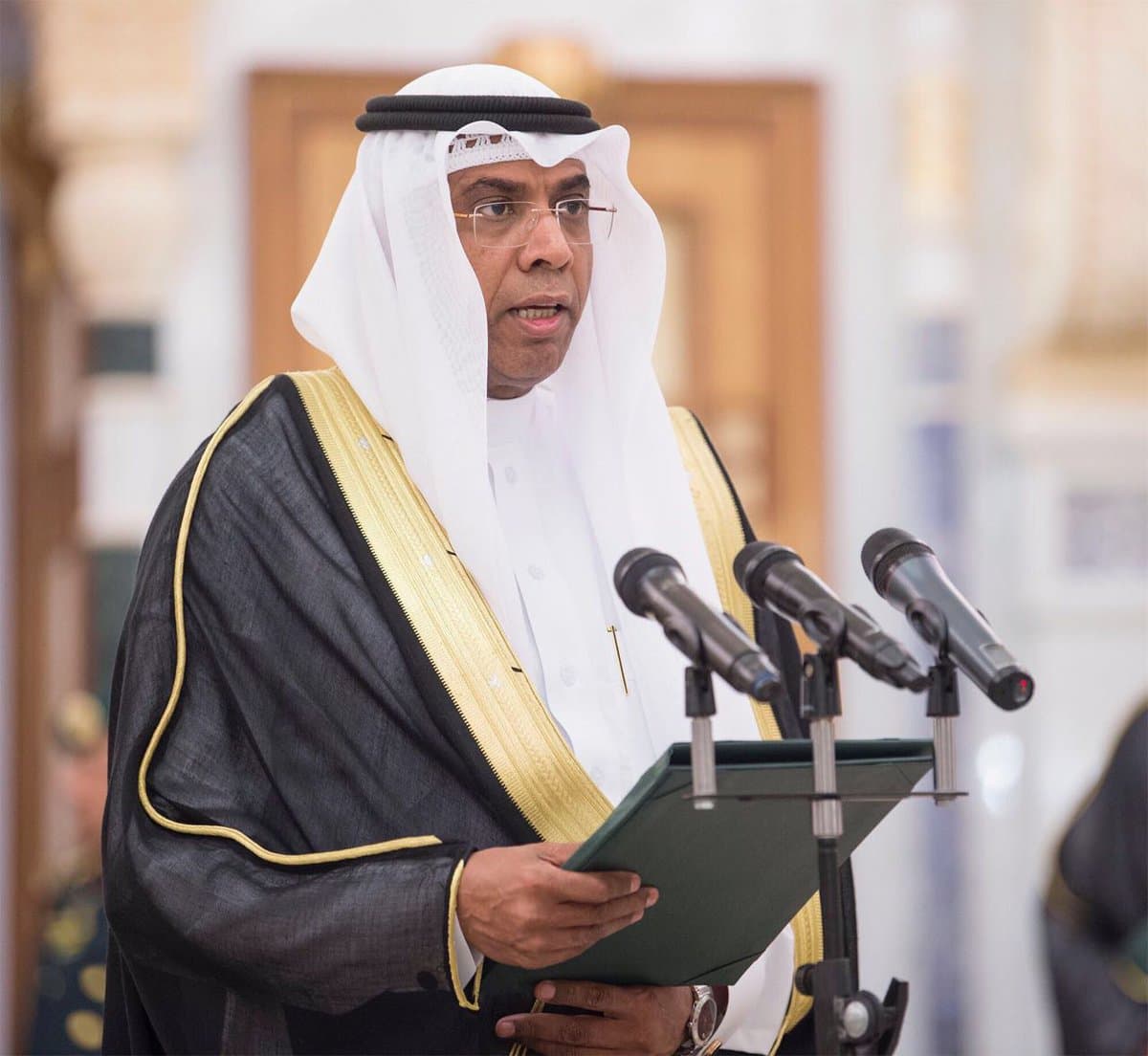 أمام خادم الحرمين الشريفين .. سفراء السعودية المعينون حديثا يتشرفون بأداء القسم 