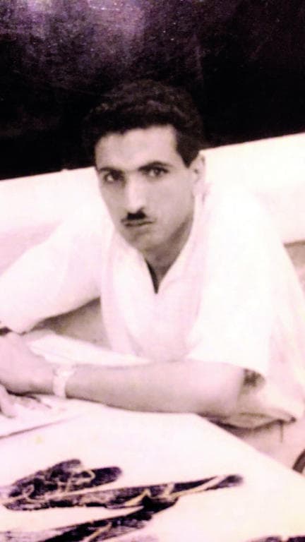 سعد العفنان .. الإنسان العصامي
والكاتب غير المتخصص