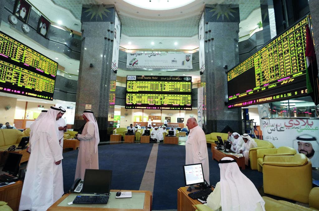 البورصات الخليجية تهبط متأثرة بالتوترات في المنطقة رغم صعود النفط