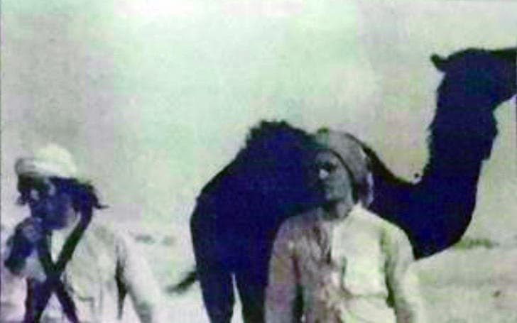 من أمريكا إلى الربع الخالي ليعيش مع بدو البدو