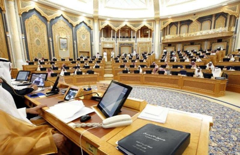 الشورى يطالب "العمل" بوضع استراتيجية لتحفيز توطين الوظائف القيادية في القطاع الخاص