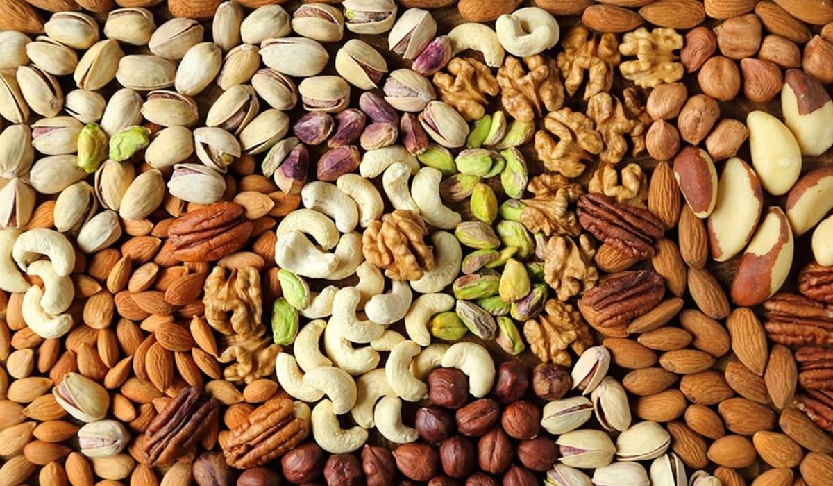 تناول المكسرات يحمي من اضطرابات القلب والجلطة الدماغية