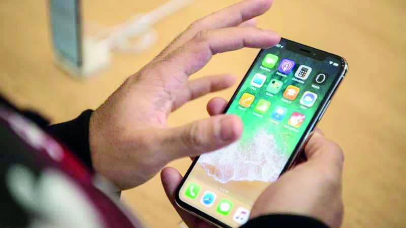 امتلاك «آيفون» .. دليل على الغنى