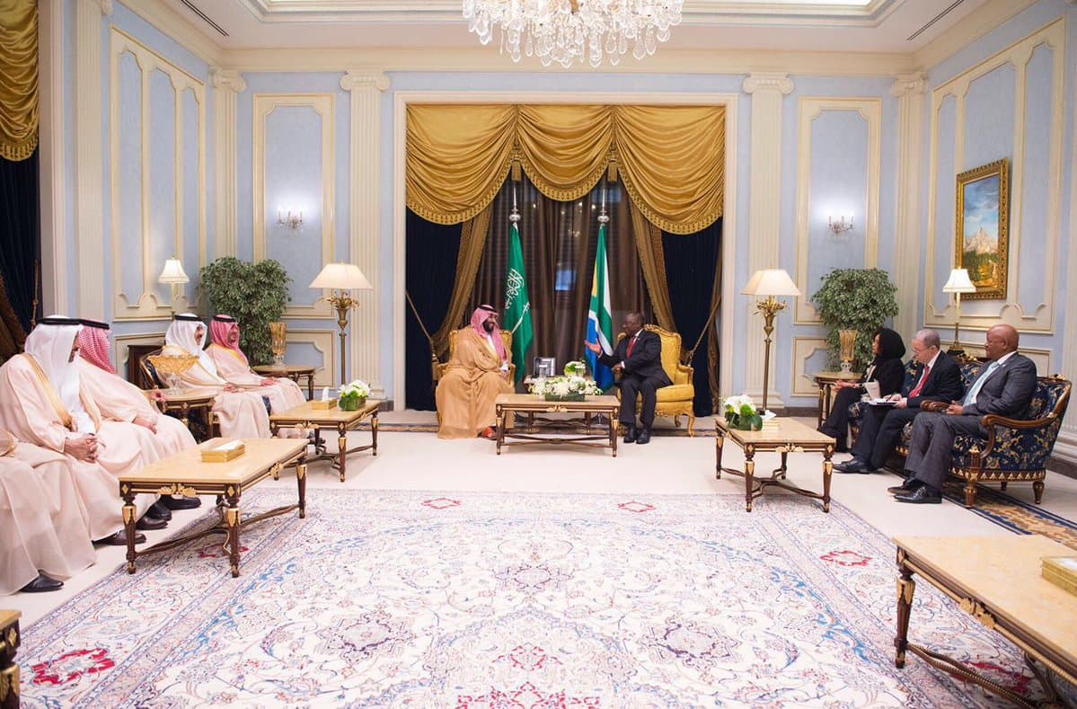 ولي العهد يبحث مع رئيس جنوب أفريقيا أوجه العلاقات الثنائية بين البلدين