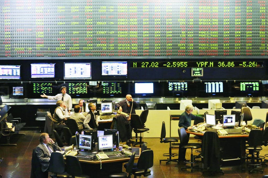 الديون المتصاعدة تضع الأسواق الناشئة في مركز العاصفة