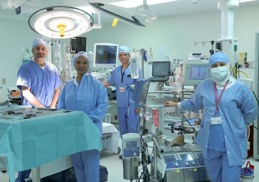 40 عملية قلب دقيقة بالمناظير في التخصصي خلال 6 أشهر.. بنسبة نجاح 100% 